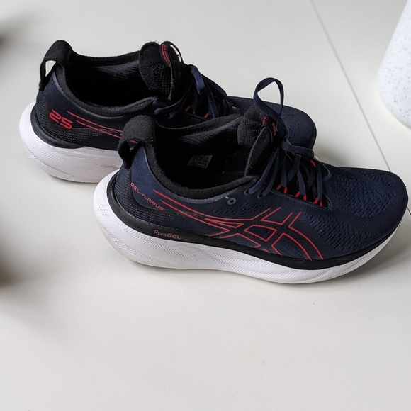 Running shoes : Asics Gel-Nimbus 25 (9.5 US) - Picture 3 of 3